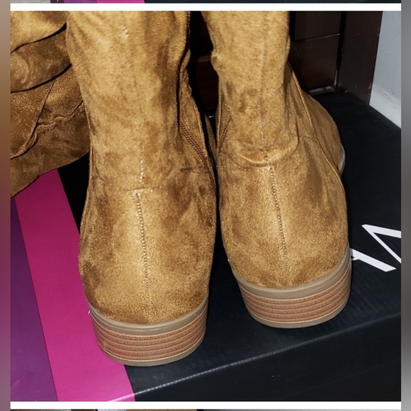 Lane Bryant Brown Over the Knee Flat Scrunch Boots 10W NWT - Picture 3 of 6